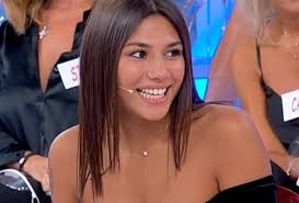 È morto fabio donato saccu. Chi E Beatrice Uomini E Donne Corteggiatrice Di Davide Tronista Chiechiera It