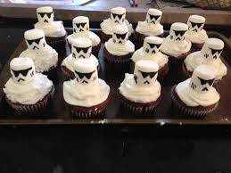 Check out the amazing oat recipes that goes beyond breakfast. Diy Noah S Star Wars Cake And Cupcakes Christianson6
