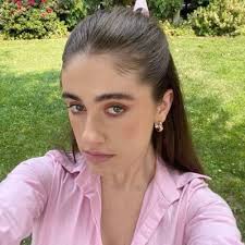 Caroline George (@CarolineGeorge_)