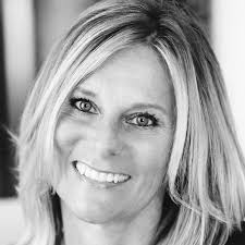 Shelley Stricker's Instagram, Twitter & Facebook