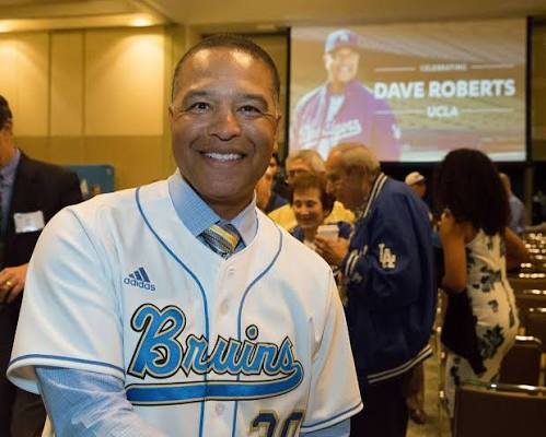 UCLA gives Dodgers manager Dave Roberts a warm homecoming | UCLA