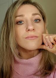 Emily Wasser's Instagram, Twitter & Facebook