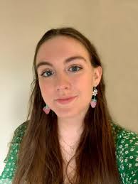 Amelia Shafer's Instagram, Twitter & Facebook