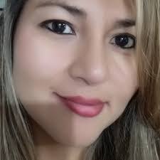 Jennifer Vivian's Instagram, Twitter & Facebook