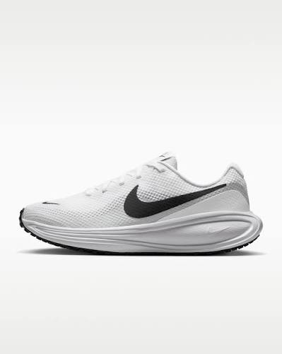 Nike Revolution 8