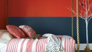 Her take on a painted accent wall transformed an otherwise plain white wall into a statement that gives the whole space new dimension.chelsea has made a few not one to shy away from color (or diys), chelsea took on the task of creating a striped wall in her office niche. How To Create An Accent Wall With Stripes Gnh Lumber Co