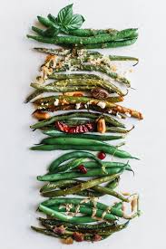 10 Ways To Dress Up Green Beans Recette Legume Accompagnement Idee Recette Nourriture