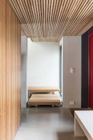 Während eine holzdecke in den 60er und 70er jahren im trend lag, wurde sie in den folgejahren verschrien. 87 Holzdecken Ideen In 2021 Holzdecken Holzdecke Modern Holzdecke