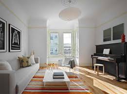 Long, narrow living rooms (or family rooms) can be a chore to lay out and decorate, not to mention live in. How To Decorate Long Narrow Living Room Home Design Lover