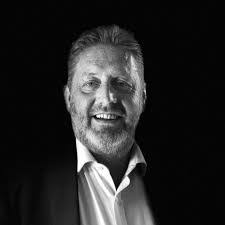 Alex Bellinger's Instagram, Twitter & Facebook