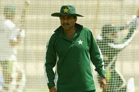 Miandad turns down Pakistan role