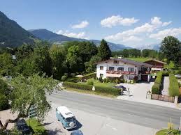 Compare reviews, photos, & availability w/ travelocity. Ferienwohnung Haus Sonnenschein Zell Am See Firma Appartements Haus Sonnenschein Herr Andreas Kastenmeier