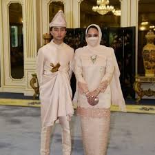Tengku panglima besar pahang, tengku hassanal ibrahim alam shah. Yam Tengku Ahmad Ismail Taimshah Fans Twitter