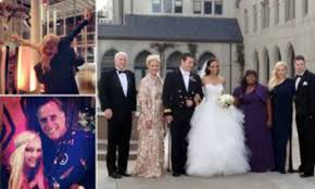 Republican Wedding Crashers Mitt Romney Turns Up At John Mccain S Son S Nuptials To His Air Force Sweetheart Daily Mail Online