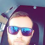 Austin Snelling's Instagram, Twitter & Facebook