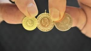 Çeyrek altın 653 lira, cumhuriyet altını 2.692 liradan satılıyor. Ceyrek Altin Kac Tl Oldu 25 Ocak 2021 Altin Fiyatlari Foto Galeri Star
