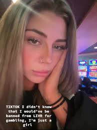 Females Getting Off Live