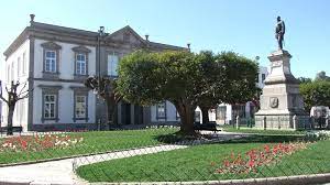 3 de acordo com a coluna gente boa do jornal o globo, o aluguel do castelo, para a festa, custou ao casal r$ 35 mil. Centro Historico De Castelo De Paiva Cm Castelo De Paiva