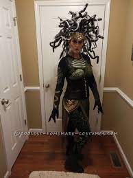40 Epic Homemade Medusa Costumes For Halloween Medusa Halloween Costume Medusa Costume Diy Medusa Costume