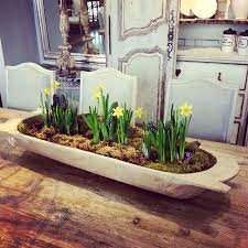 Today we'll see some ideas to use old bread and dough bowls in home décor. 8 Ways To Decorate With Antique Dough Bowls Hammers N Hugs