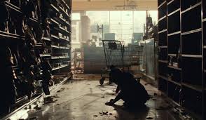 Майкл бэй, эндрю форм, брэдли фуллер. In A Quiet Place 2018 All The Chips Are Still On The Shelf In This Grocery Store As The Noise Would Attract The Aliens Moviedetails