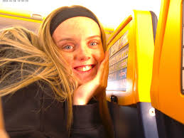 Hi I'm looking for a bedroom or roommates to find a place with! I'm in  nursing school at baker college so I would like to stay around 20 minutes  around Royal oak