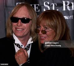 95 Elizabeth Koenig Photos & High Res Pictures