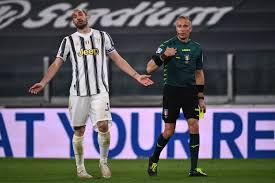 33' yellow card for s. Juventus 0 Ac Milan 3 Initial Reaction And Random Observations Black White Read All Over