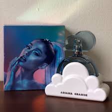 The heart of the fragrance is a whipped touch of creme de coconut, indulgent praline and exotic. 100 Authentic Ariana Grande Cloud Perfume 100ml Health Beauty Perfumes Nail Care Others On Carousell