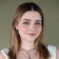 Elizabeth Gladden's Instagram, Twitter & Facebook