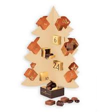 Do It In Paris Guide Et Bonnes Adresses Pour Les Parisiennes A Paris Chocolat Maison Chocolat Sapin Design
