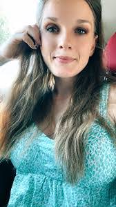 Cari Rogers's Instagram, Twitter & Facebook