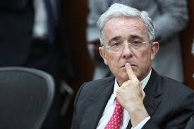 Resultado de imagen para alvaro uribe  Y SUS DEBATES POLEMICOS EN EL SENADO