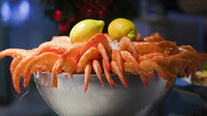 Por supuesto los langostinos son mucho mejor cuando están frescos, pero los langostinos congelados también pueden cocinarse y si se aplica el procedimiento correcto se obtendrá un excelente resultado. Trucos Como Preparar Correctamente Las Gambas Y Los Langostinos Y Cuales Comprar