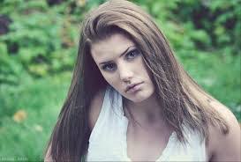 Nora Larsen's Instagram, Twitter & Facebook