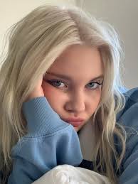 Alexa Mae (@misslexamae) • Instagram photos and videos