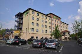 How many rooms does holiday inn express cologne troisdorf have? Hotel From The Outside Aufnahme Von Holiday Inn Express Koln Troisdorf Tripadvisor