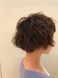 刈り上げ女子急増中 色気も備えたハンサムショートに注目 hair パーマ ボブパーマ ハンサムショート