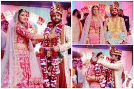 Wrestler babita phogat marriage with vivek suhag see pictures. Wrestling Couple Sangeeta Phogat And Bajrang Punia Tie The Knot Shethepeople Tv