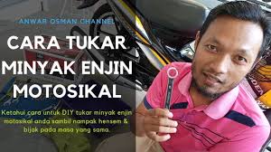 Pengubahsuaian motosikal adalah untuk menukar dari satu atau sebahagian daripada semua bahagian motor kepada keadaan standard. Cara Tukar Minyak Enjin Motosikal Kriss Mr1 Complete Guide Diy Automotif Youtube