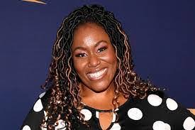 Etta Key's Instagram, Twitter & Facebook