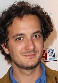 Numéro siren, chiffre d'affaires, résultat net, effectifs. David Marsais Acteur Humoriste Voix Off Vf Interprete Scenariste Premiere Fr