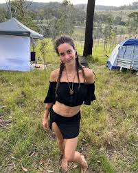 Shannen Michaela - Free pics, galleries & more at Babepedia