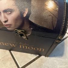 Twilight saga rare Edward trunk