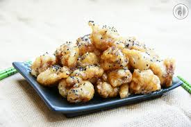 Add the soy sauce, ketchup and crushed red pepper flakes, and stir to mix. Gluten Free Honey Chicken