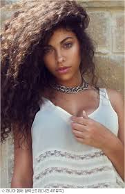 Rania Introduces New Black American Member And Releases Teaser For Demonstrate Natural Hair Styles Beauty Hair Inspiration
