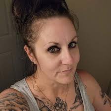 What dress style is most flattering after weight loss?