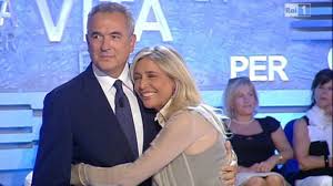 Lamberto sposini è stato colpito da un ictus nel 2011. Sposini La Figlia Fa Causa Alla Rai I Soccorsi Ritardarono Tvblog