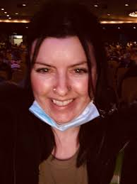 Elise Turner (@EliseTu46600417)