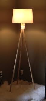 Diy Fabriquer Un Lampadaire Trepied Floriane Lemarie Lampadaire Diy Lampadaire Trepied Diy Lampe
